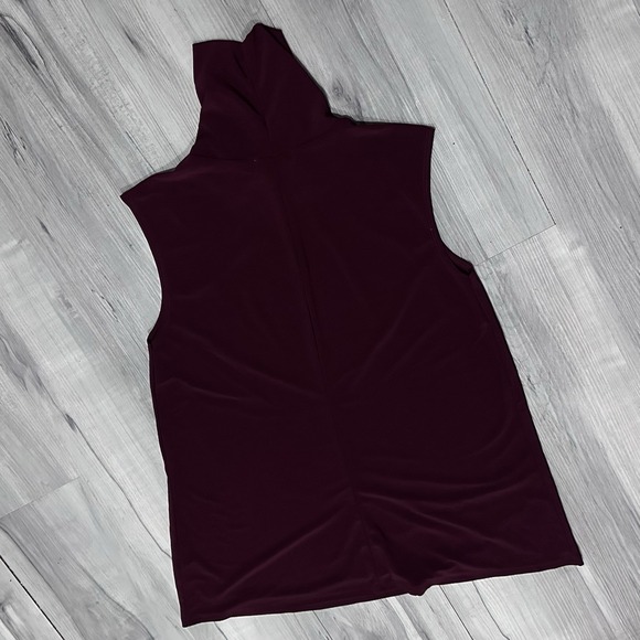 Diana Belle Sleeveless Turtleneck Top Size XL Women's Stud Bling Burgandy Maroon - Picture 5 of 6